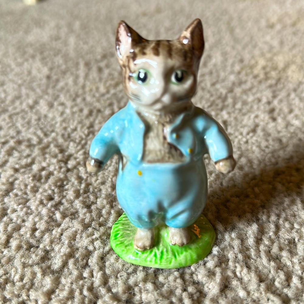 VTG Beatrix Potter, “Tom Kitten” figurine